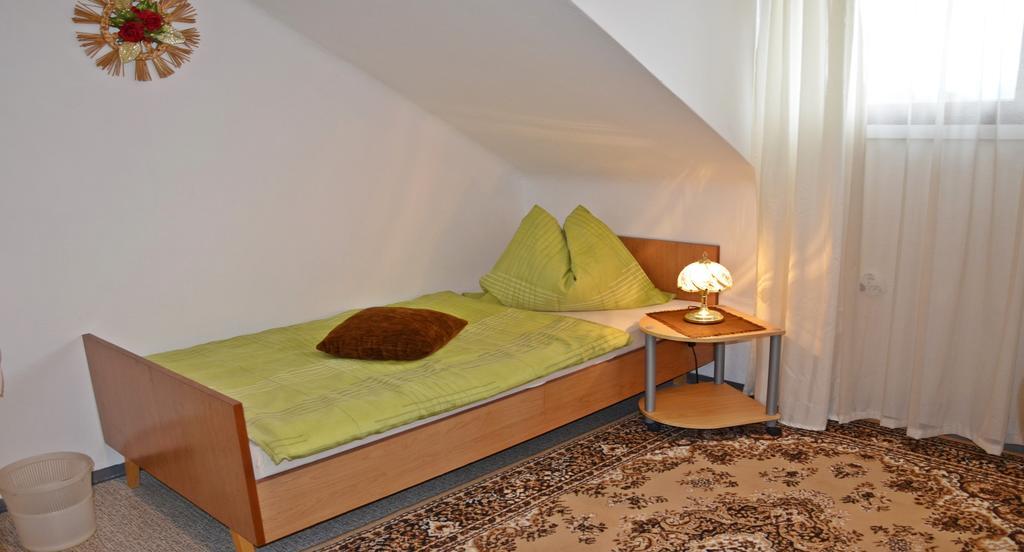 Gasthof-Pension Karawankenblick Pörtschach am Wörthersee 외부 사진