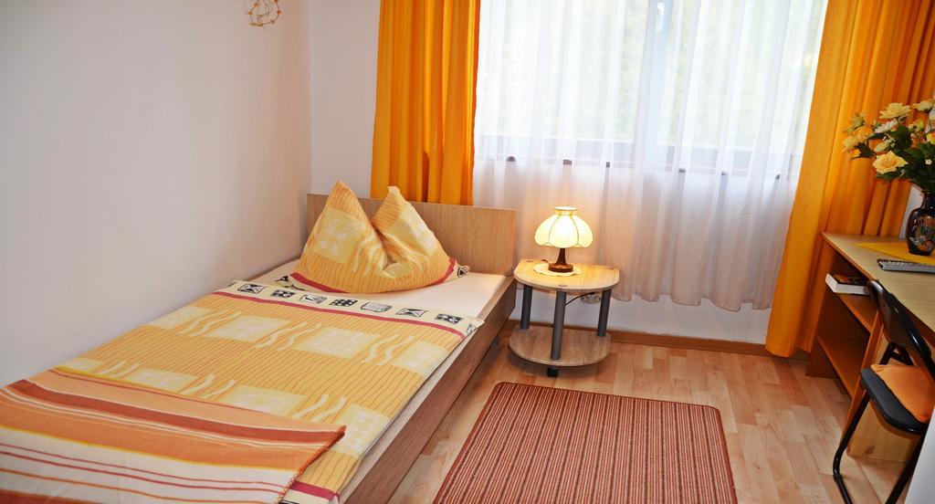 Gasthof-Pension Karawankenblick Pörtschach am Wörthersee 외부 사진